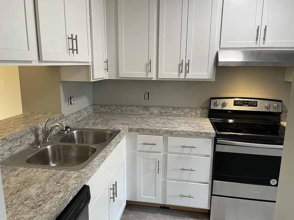 505 E Graham Pl #1