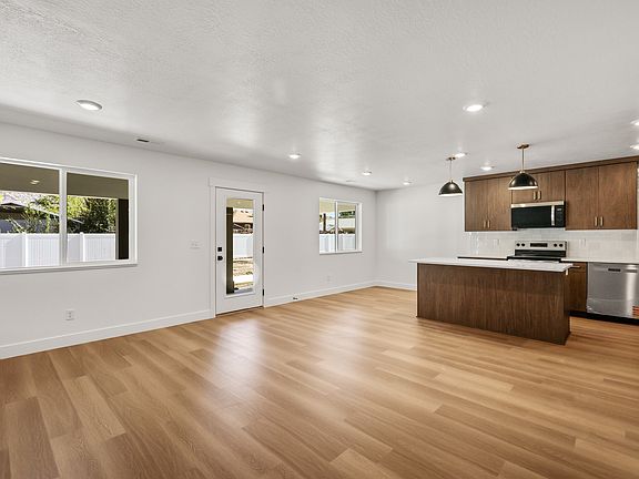 3rd image of 316 N Liberty Ave #14