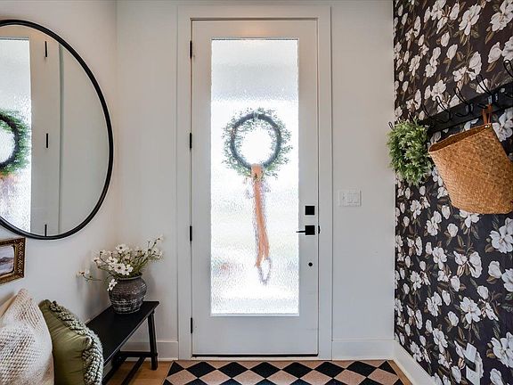 4th image of 2604 Pebble Ct