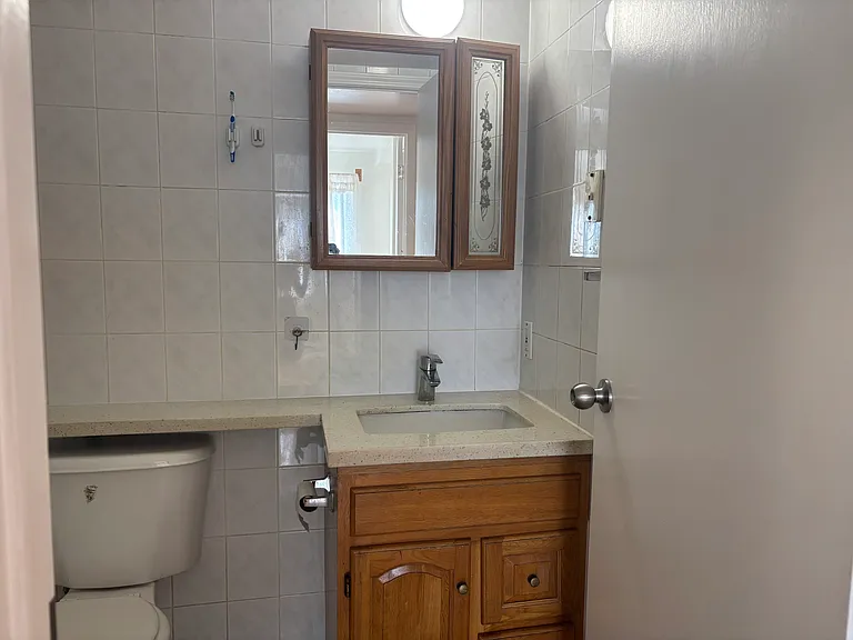 743 London St — Photo 9