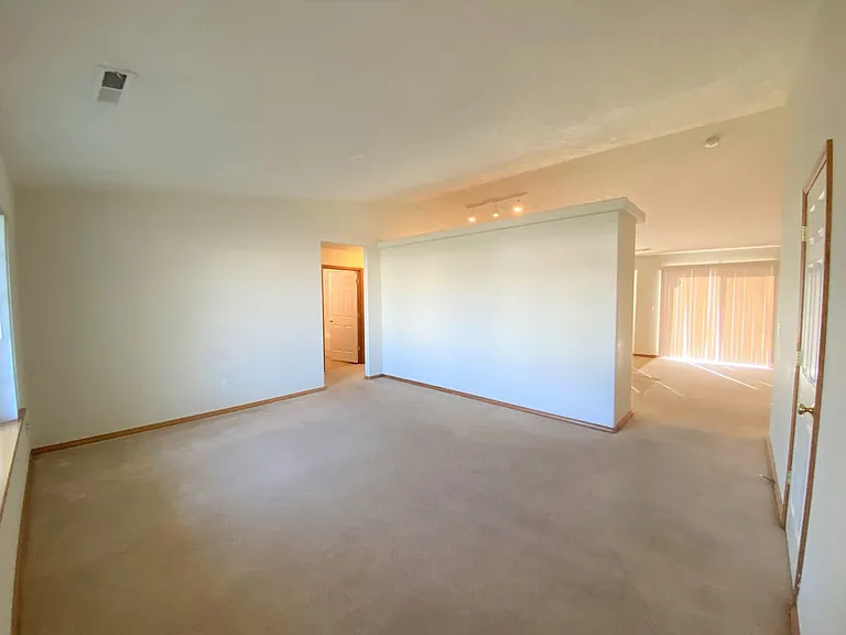 8004 Chehalis Dr — Photo 3