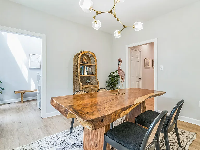 14720 Locust Ct — Photo 8
