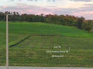 2312 Kestrel Dr SE, Cedar Rapids, IA 52403