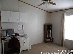 4th image of 305 Lakeview Dr