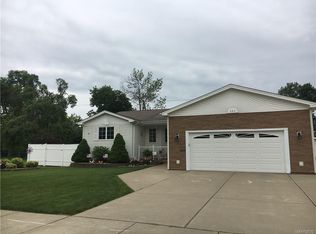 524 93rd St, Niagara Falls, NY 14304