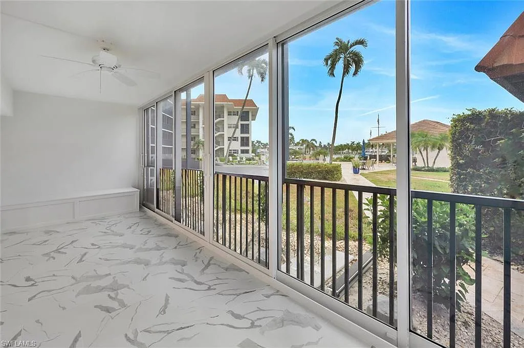 2 bed, 2.0 bath, 1450 sqft, $5,700 — Photo 3