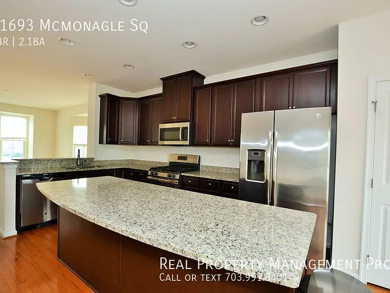41693 McMonagle Sq — Photo 8