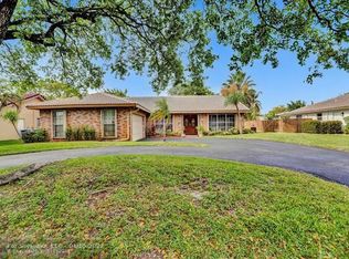 11459 NW 18th Mnr, Coral Springs, FL 33071