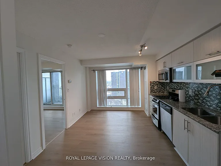 2015 Sheppard Ave E #1408 — Photo 15