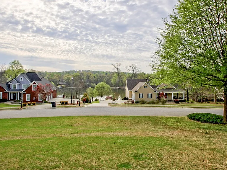 50 Peninsula Cir — Photo 4