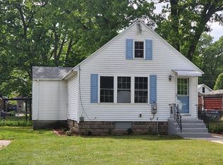 34 Penrose St, Springfield, MA 01109