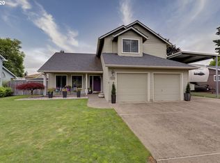 880 N Elm St, Canby, OR 97013