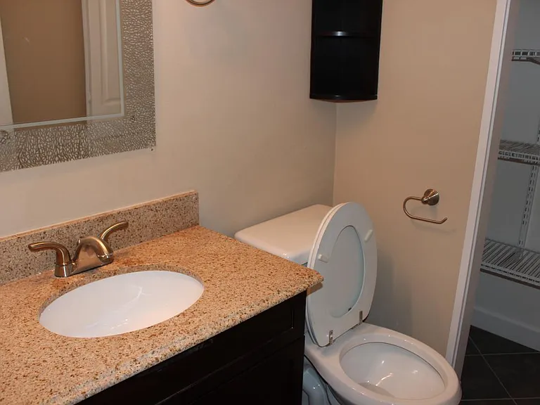7690 Old Foxe Ct — Photo 5