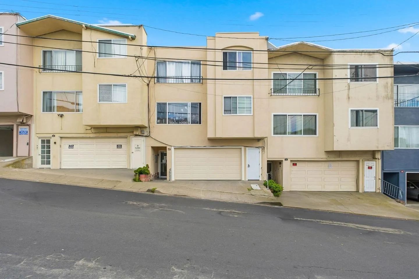 79 Lausanne Ave photo 1
