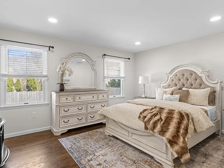 52 Summit Dr — Photo 17