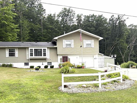2nd image of 3825 Lapham Dr