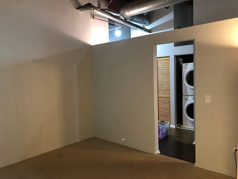 1500 W Monroe St #104 — Photo 13