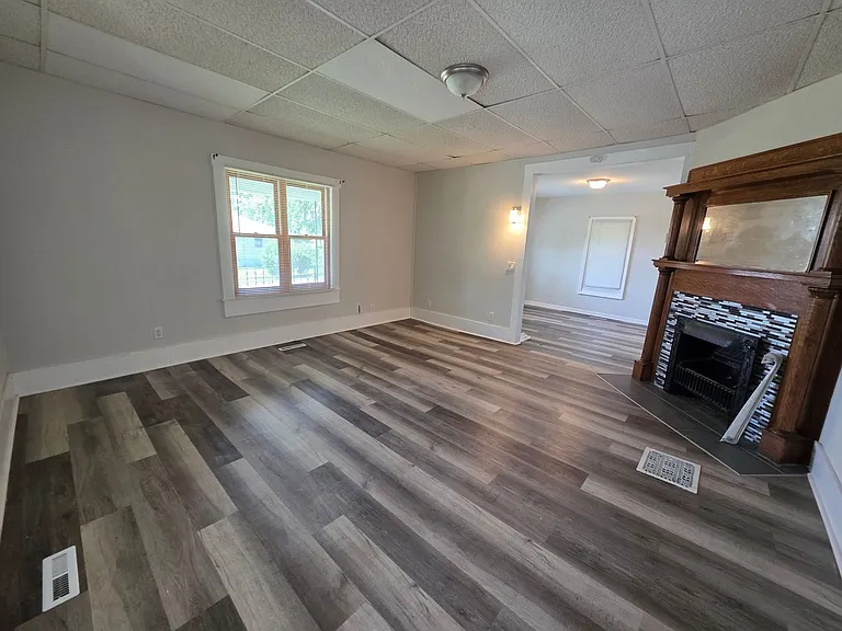 400 White St — Photo 4
