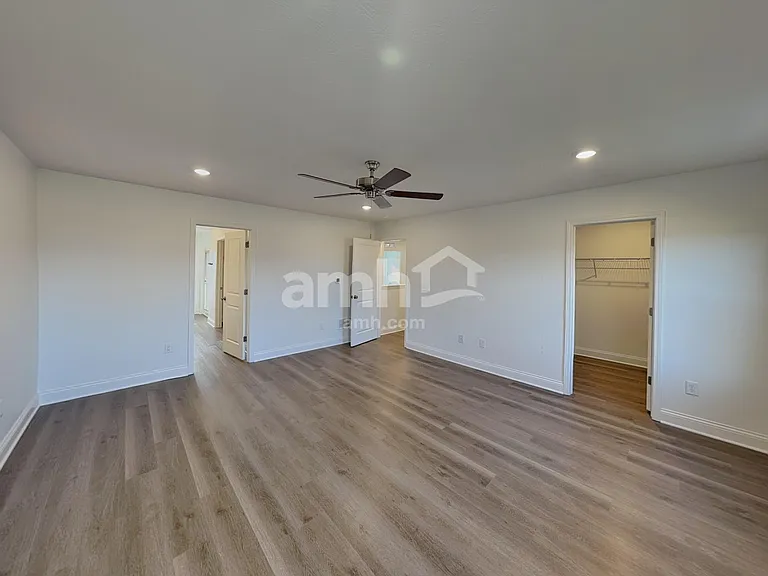 9022 Henley Ave — Photo 7