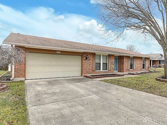 3rd image of 2339 Oakbark St