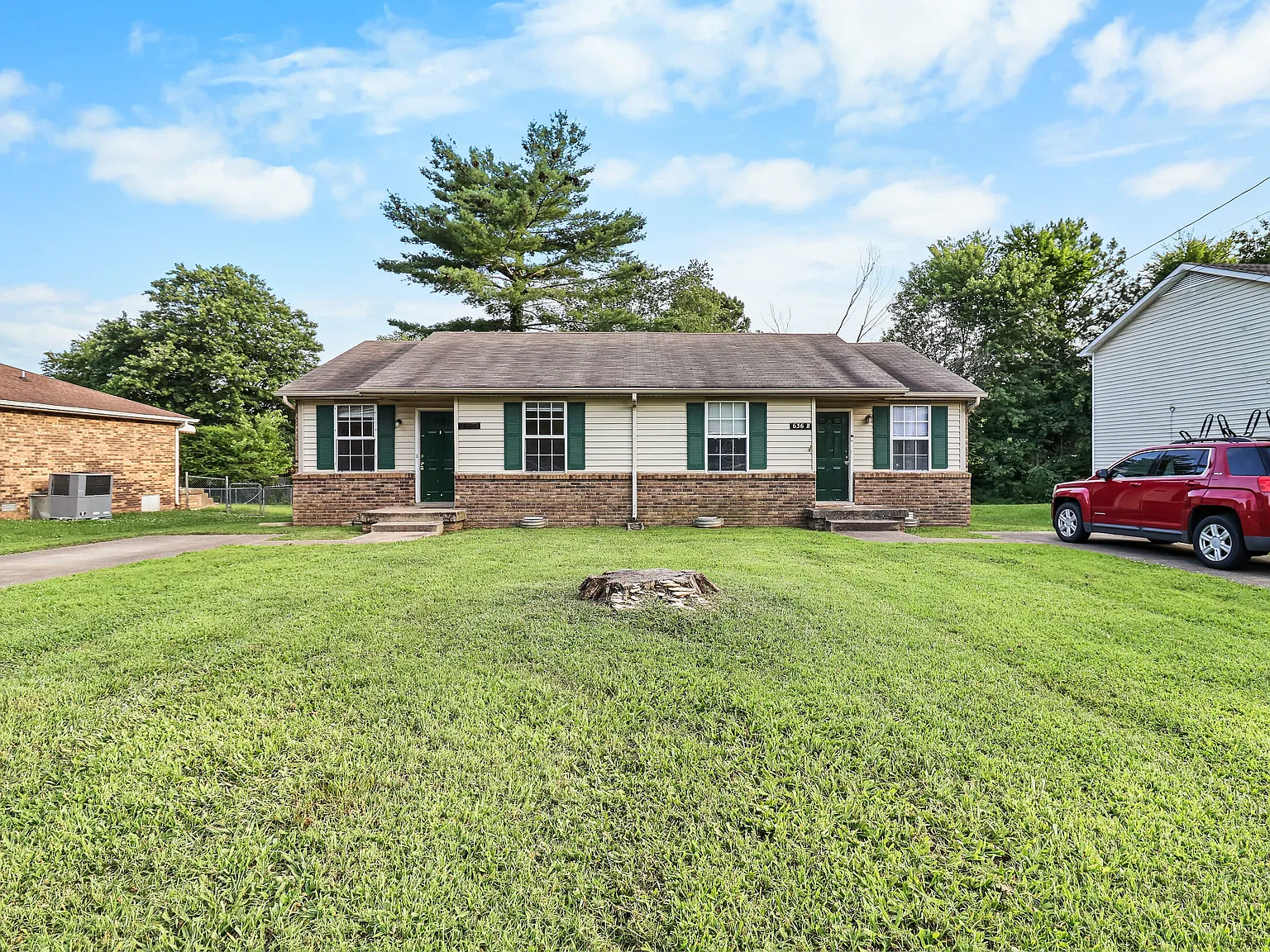 636 R S Bradley Blvd — Photo 1