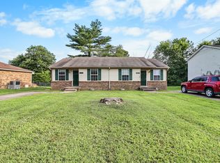 636 R S Bradley Blvd #A, Clarksville, TN 37042