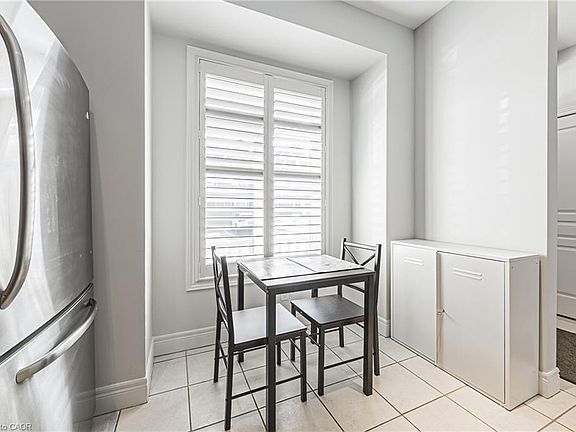 4th image of 4115 Upper Middle Rd #8