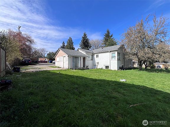 5th image of 13404 Military Road S