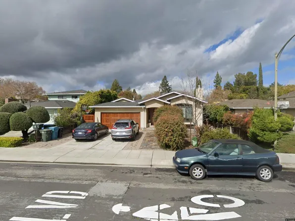 845 Moreno Ave, Palo Alto, CA 94303