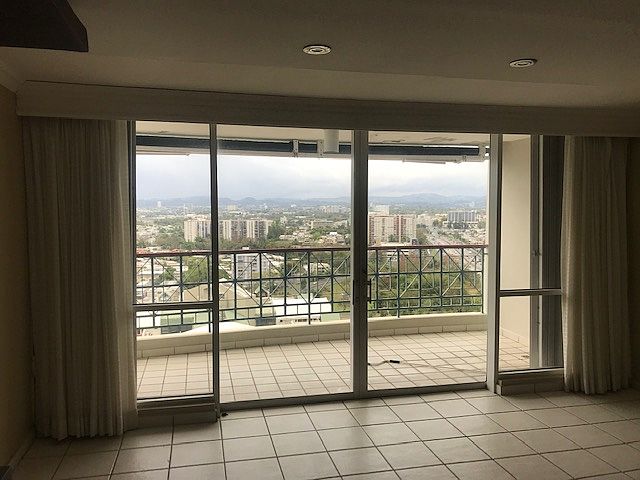 2nd image of 2303 Parque De Loyola Cond