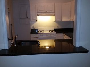 63 Egmont St #1B, Brookline, MA 02446