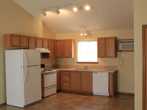 1017 East 19th Avenue, 1017 E 19th Ave #A, Ellensburg, WA 98926