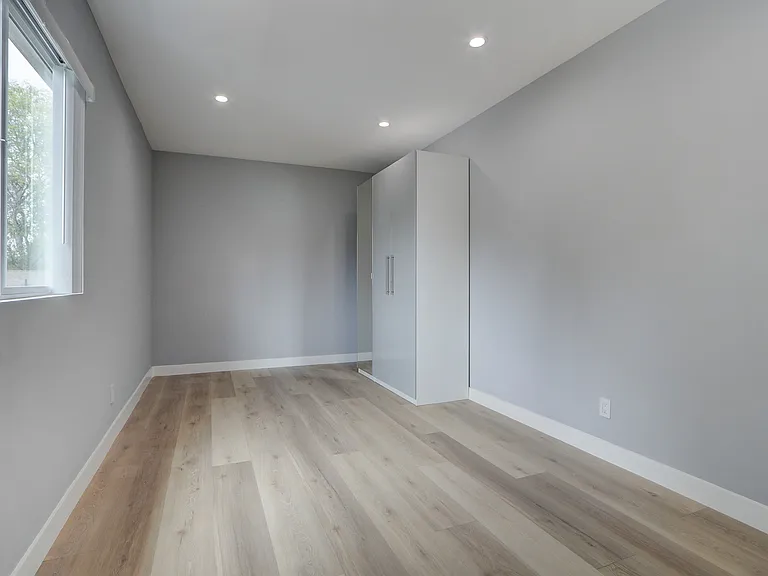 7744 Ostrom Ave — Photo 18