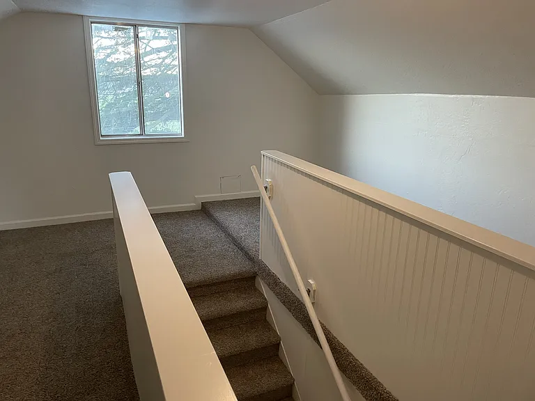 5358 S Pacific Hwy — Photo 10