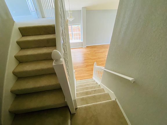 3rd image of 3435 Winter Oak Dr