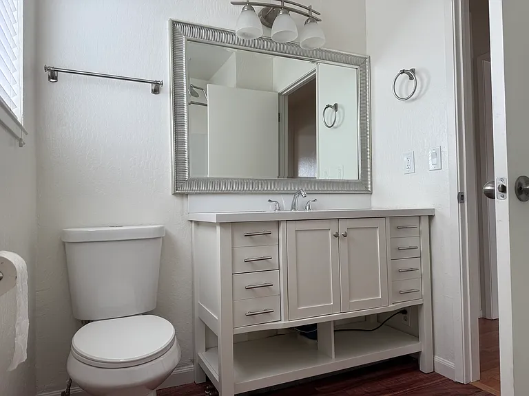 104 Spreckels Ave #104 — Photo 7