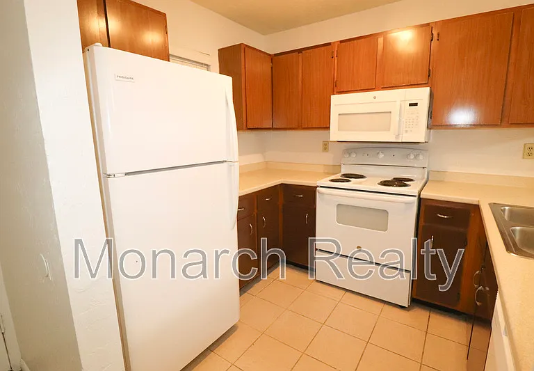 89 SE 16th Ave #101-P101 — Photo 11