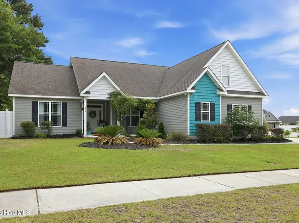 301 Big Pine Court, Hubert, NC 28539