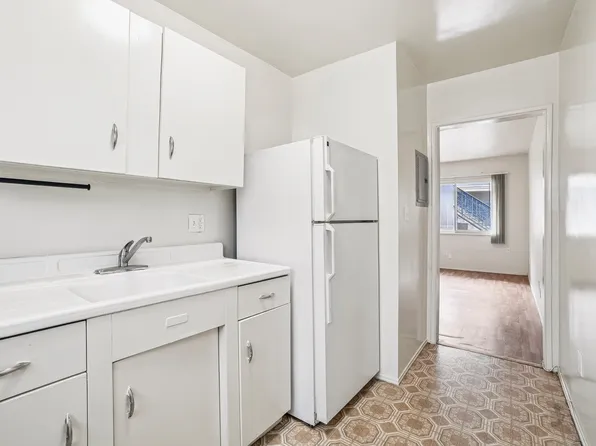 Sea Isle Apartments, 3940 Sepulveda Blvd #A, Culver City, CA 90230