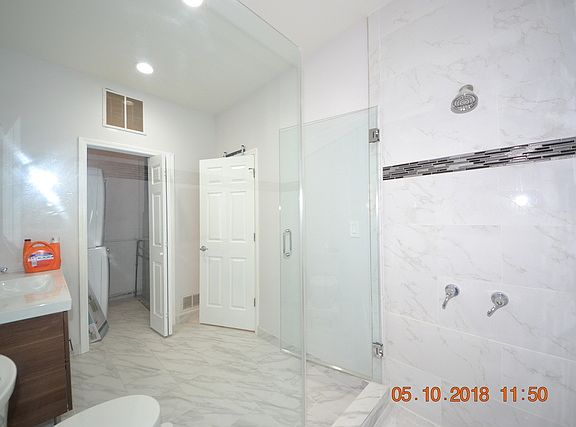 4th image of 3604 S Hermitage Ave