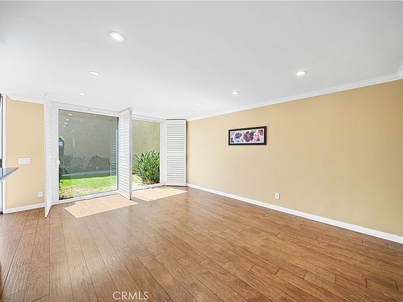 5th image of 3520 Maricopa St Unit 1