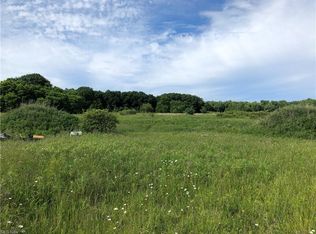 5611 Bushnell Rd, Conneaut, OH 44030