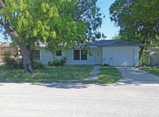 202 W 6th St, Del Rio, TX 78840