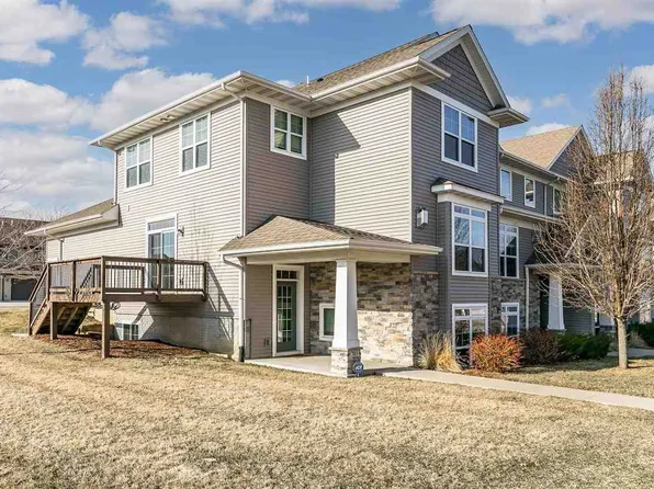 703 Mission Point Rd, Iowa City, IA 52245