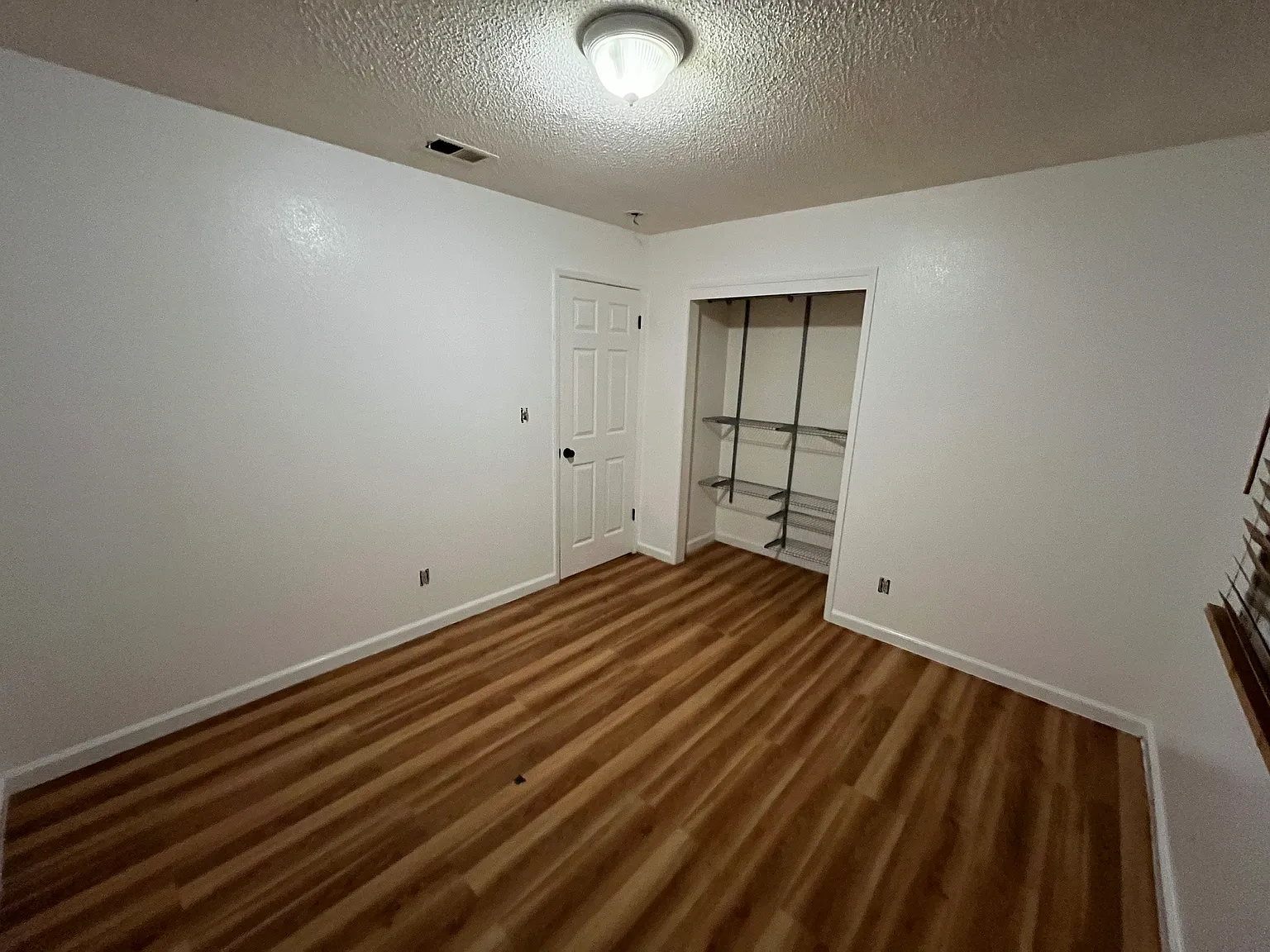 205 Trinity St — Photo 4