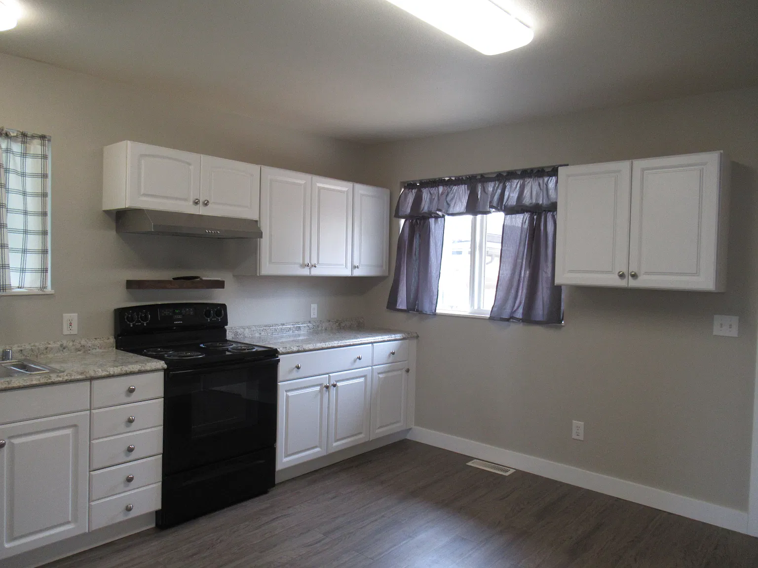 2 bed, 1200 sqft, $1,750 — Photo 3
