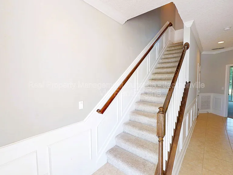 4298 Ellipse Dr — Photo 13