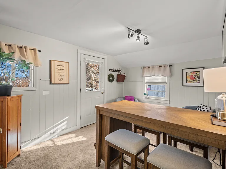 10 Cottage St #1 — Photo 19