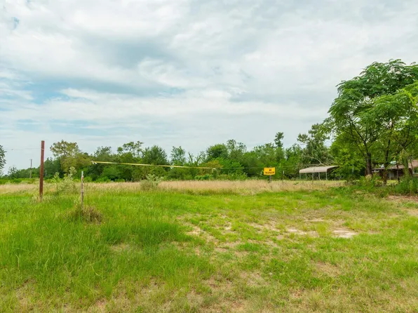2450 Red Maple Rd, Big Sandy, TX 75755