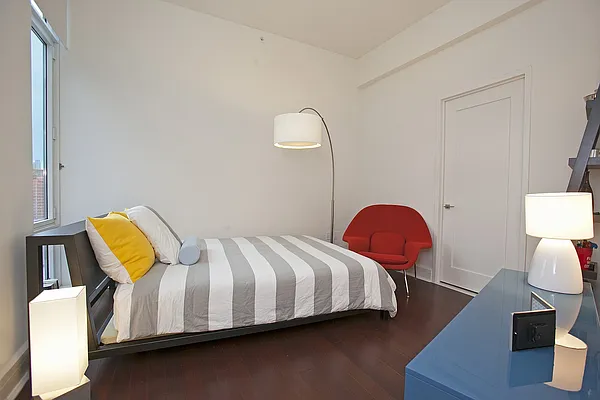 Rented by BLU Real Estate | media 16